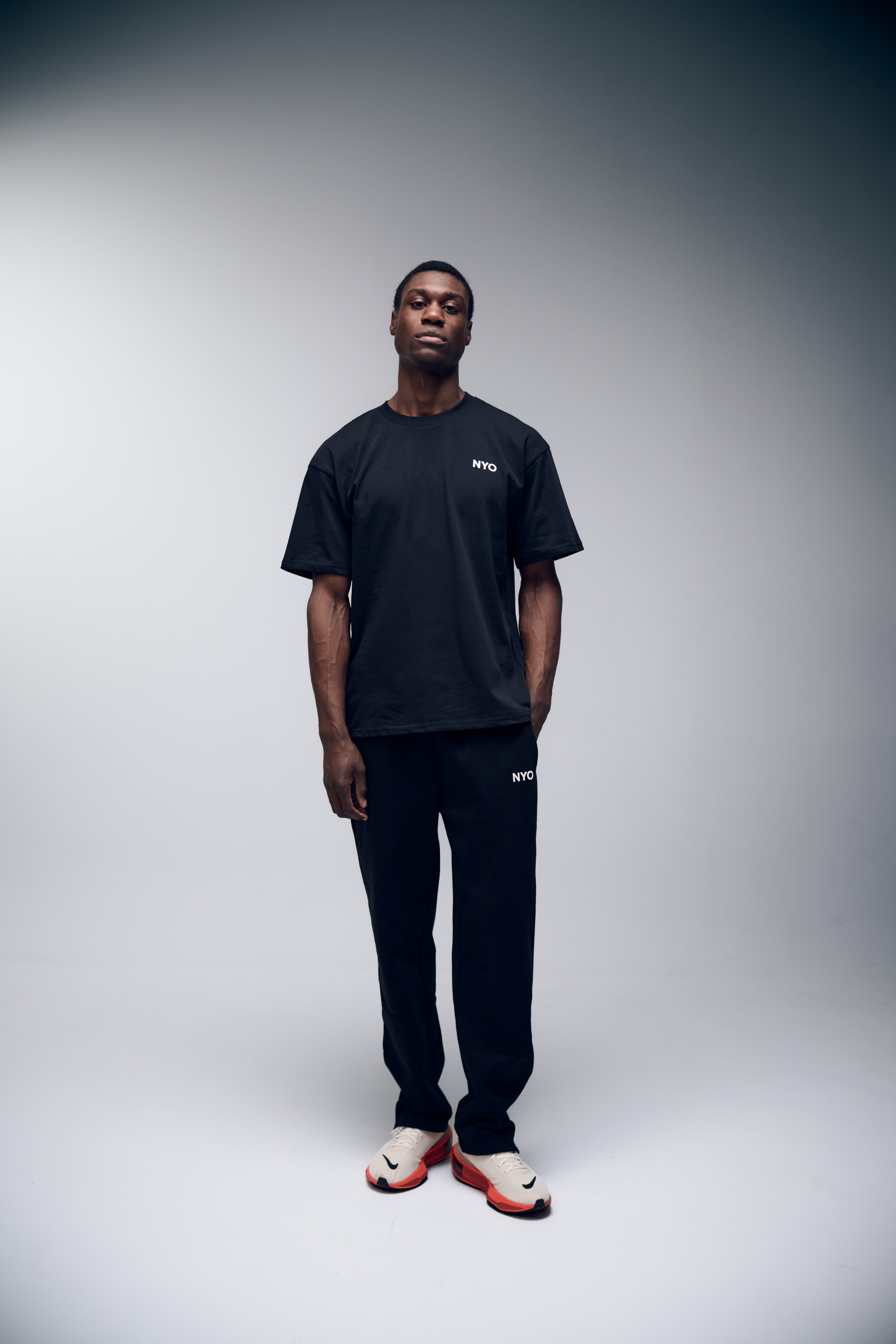 ESSENTIALS TEE BLACK