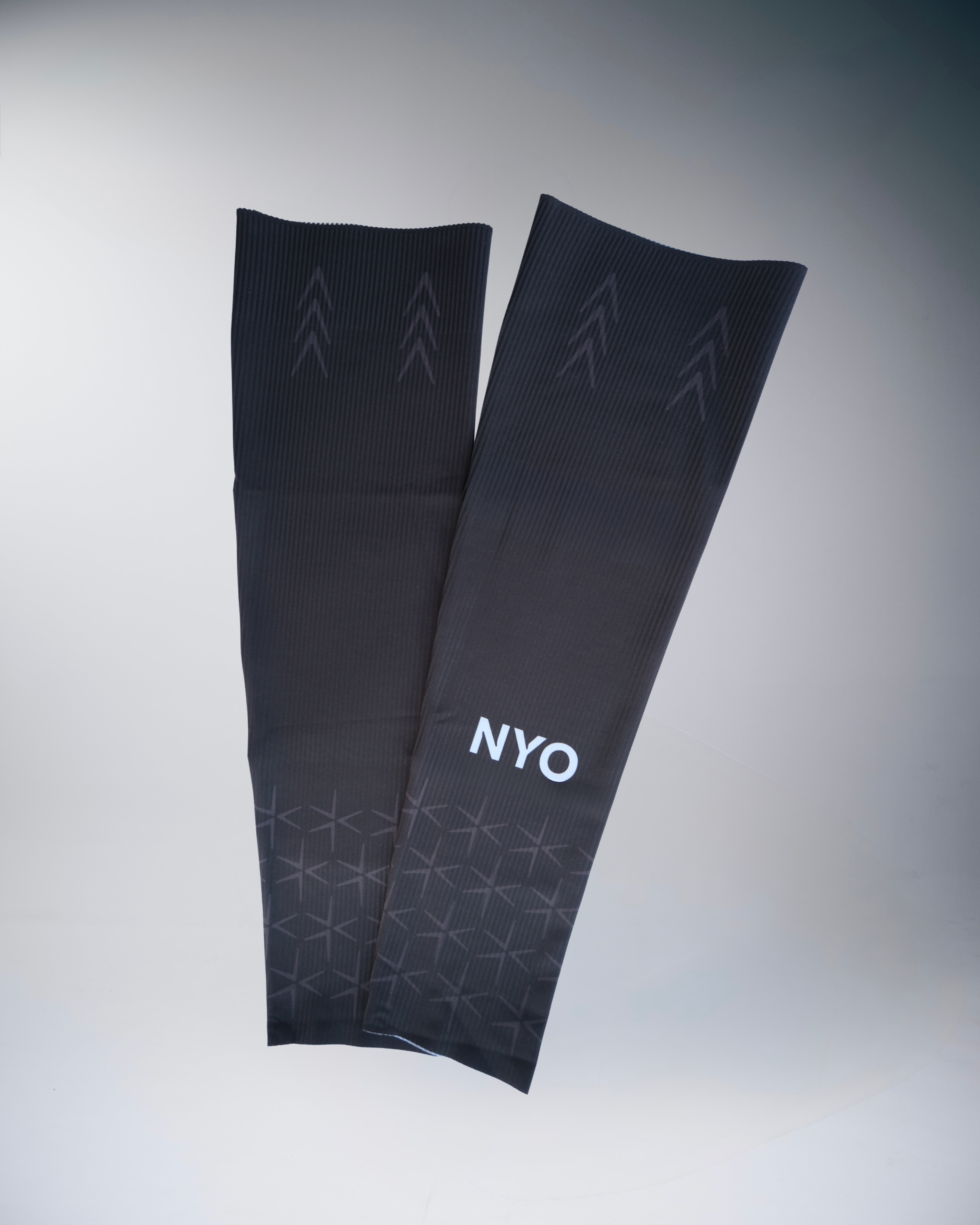 PERFORMANCE ARM SLEEVES