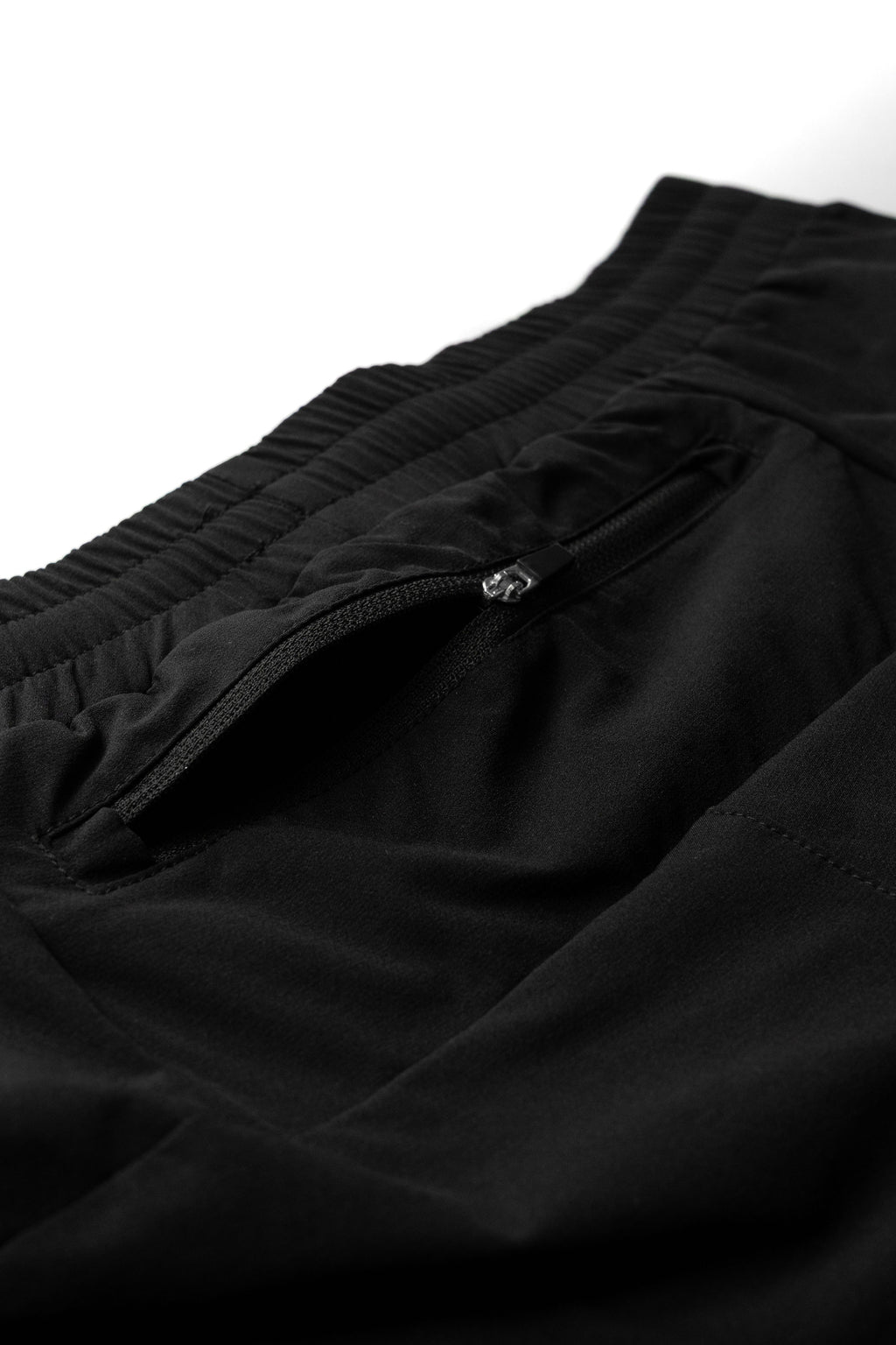 PERFORMANCE SHORT
