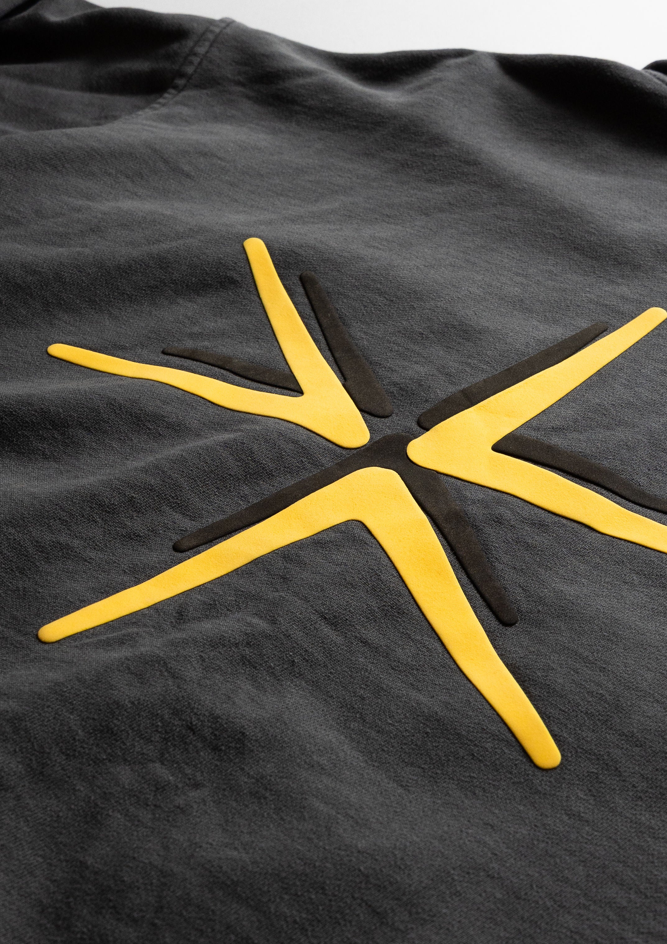 ESSENTIALS TEE WASHED GREY