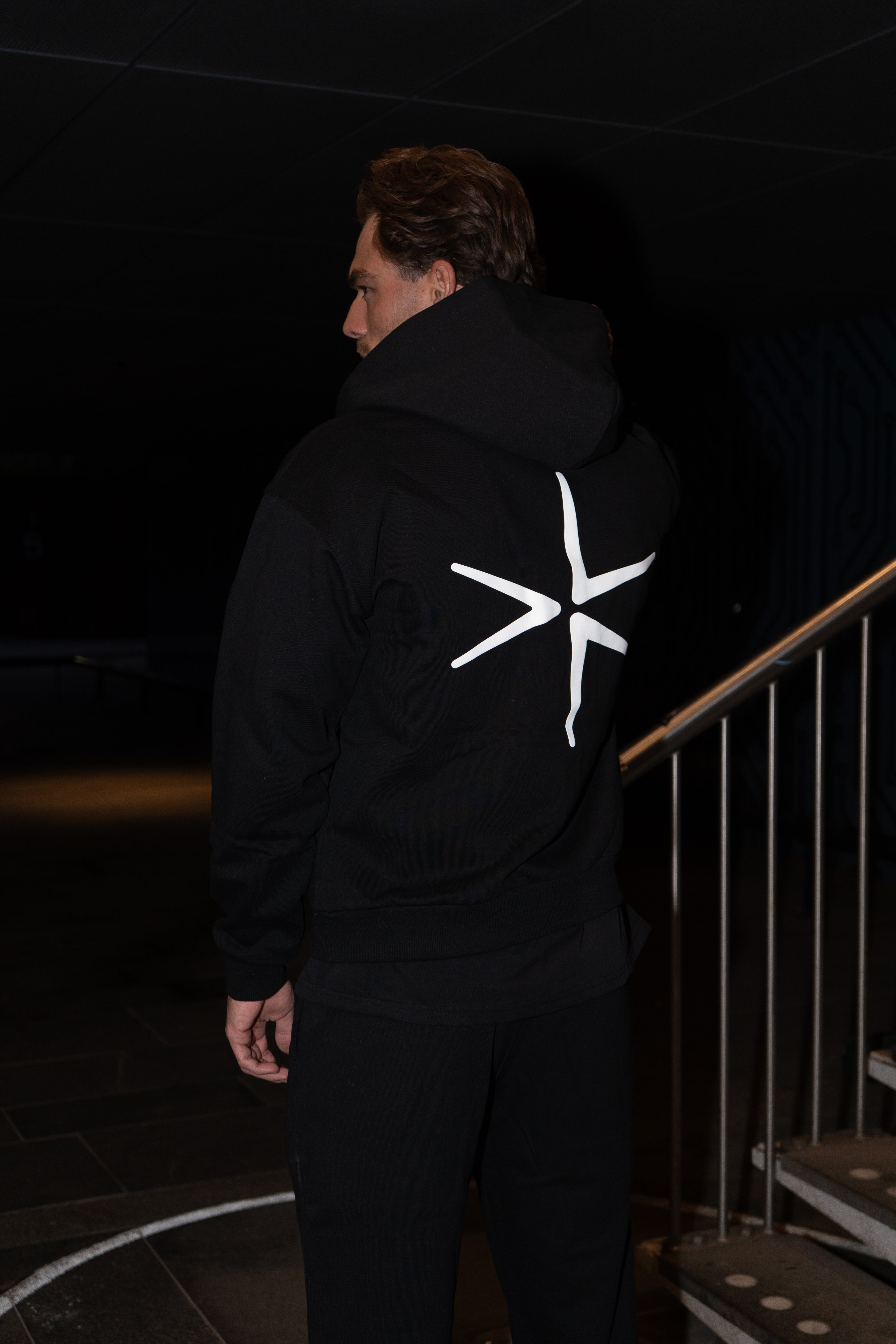 ESSENTIALS ZIP HOODIE BLACK